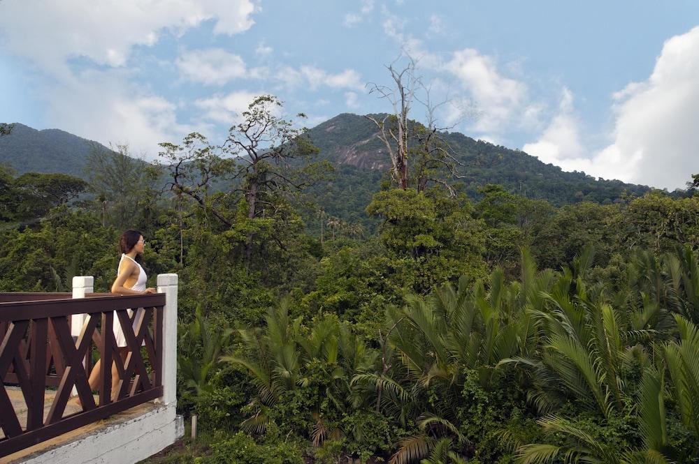 巴耶利滩温泉及潜水度假村 Kampung Genting 外观 照片